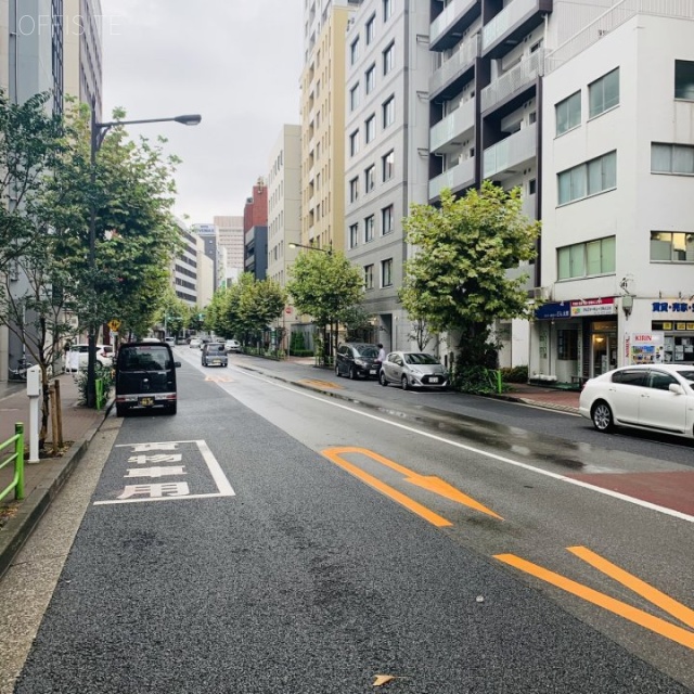陽光築地ビル 前面は平成通り