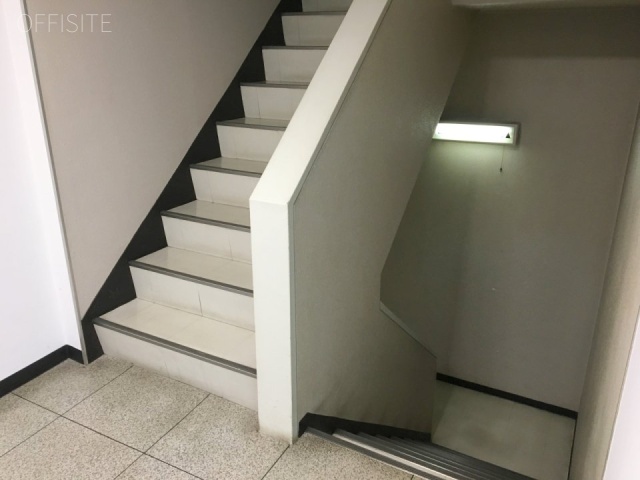 秀和九段富士見町ビル　共用部