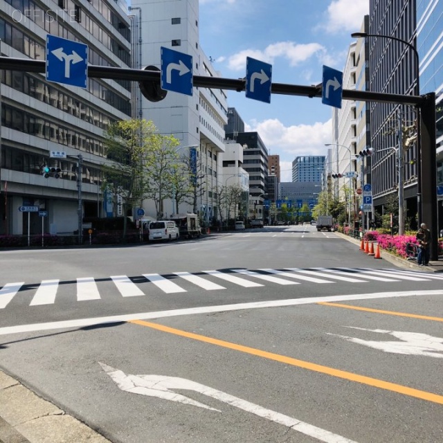 いちご内神田ビル ビル前面道路