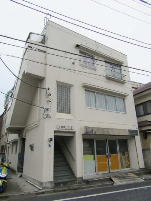 THビル3　外観