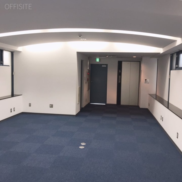 ウインズビル 室内