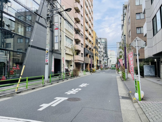 DKK東日本橋ビル 前面道路
