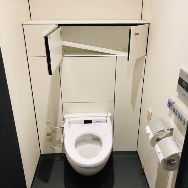 銀泉西新橋ビル　トイレ