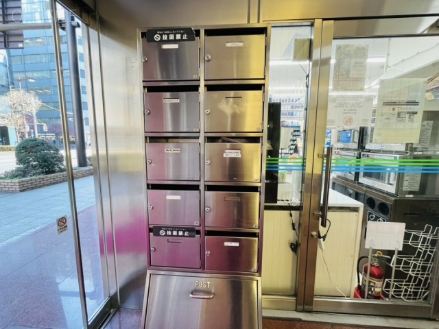 千城ビル　エントランス