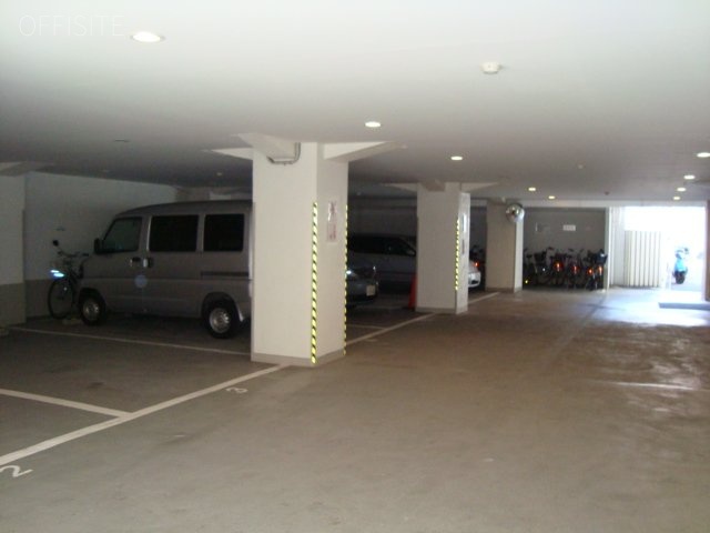 TKK西新橋ビル 駐車場