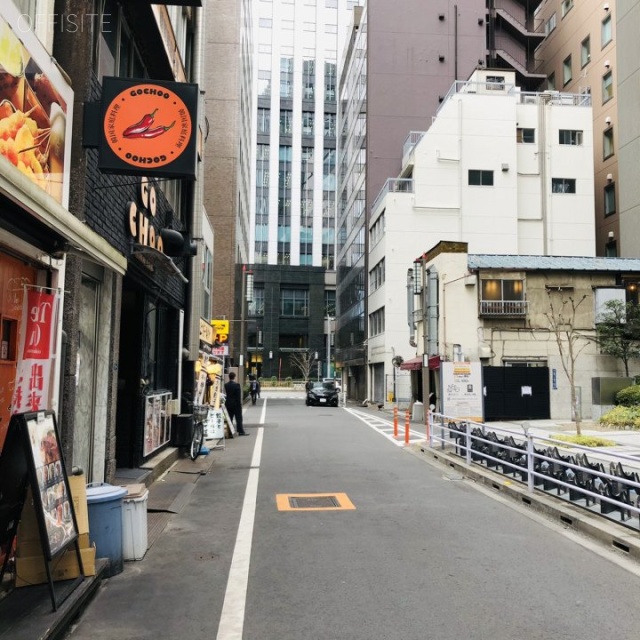 八重洲シティビル ビル前面道路