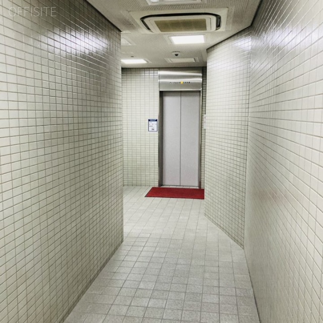 アーバンネット岩本町ビル エントランス