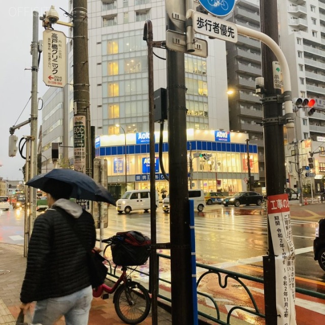 田島ビル ビル前面道路