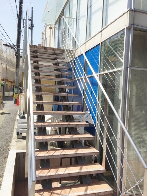RISA(ライサ)ビル 階段