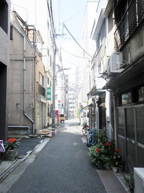 ヨシカネビル 周辺