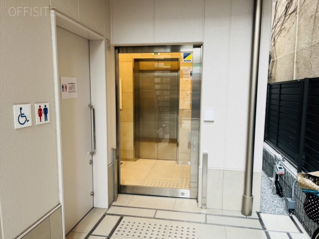 ウェルスクエアプラザ中井 エントランス