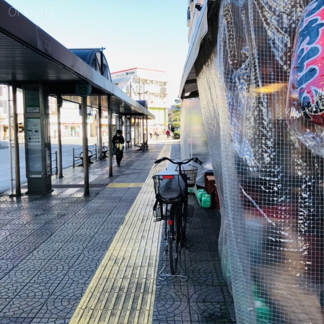 みづえ薬局ビル ビル前面道路