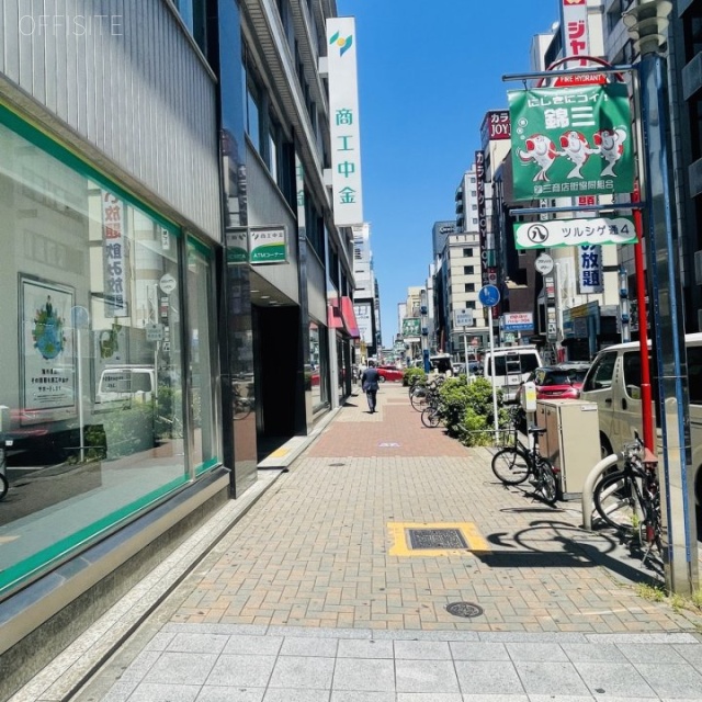 ニューサカエビル　前面歩道