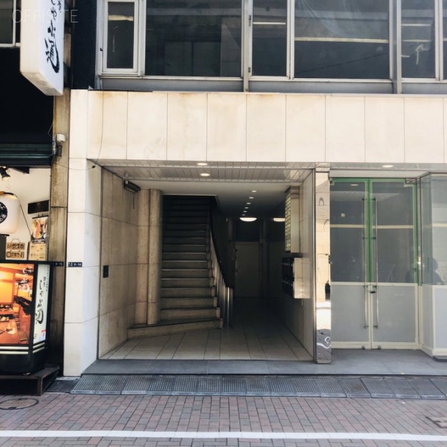 方圓ビル エントランス