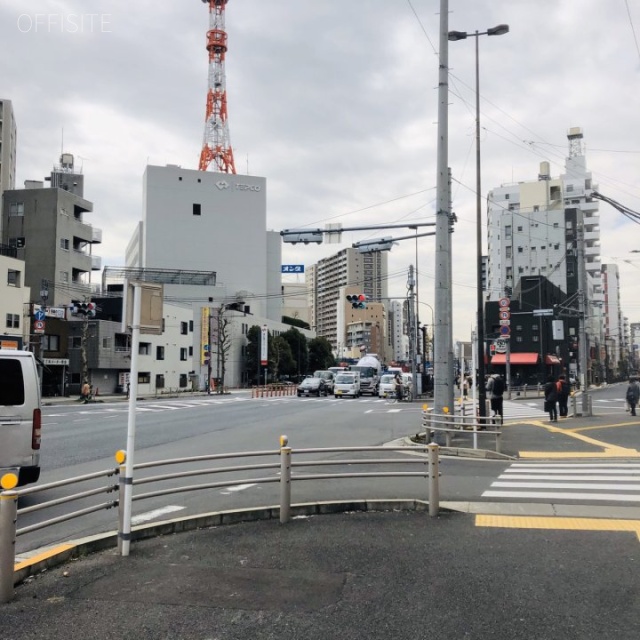 タシカ屋ビル ビル前面道路