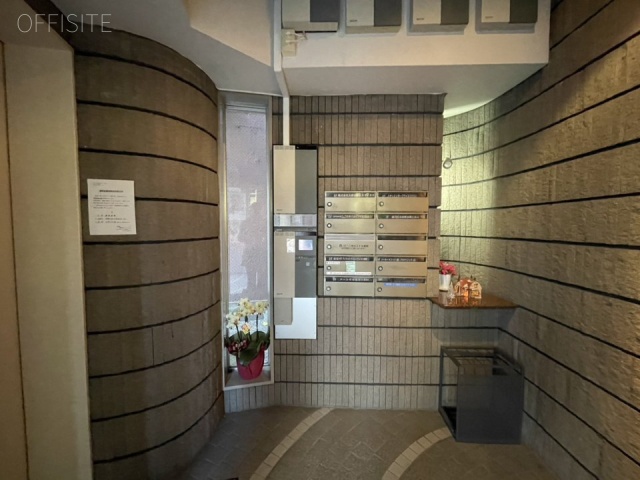 ヒルズ884お茶の水ビル エントランス