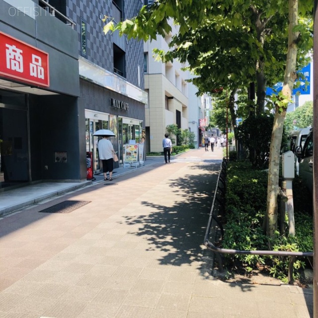 茅場町スクエアビル ビル前面道路
