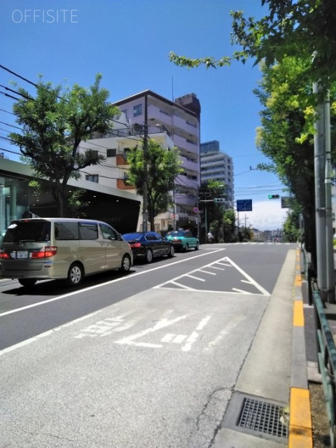 フォートレス渋谷(ショウワビル) ビル前面道路