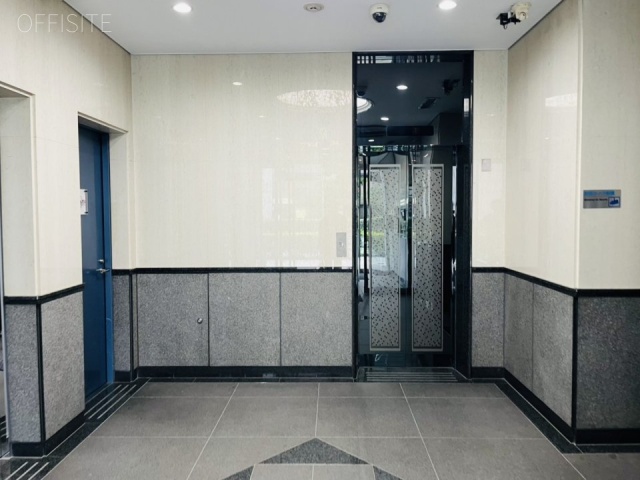 白金台ビル エントランス