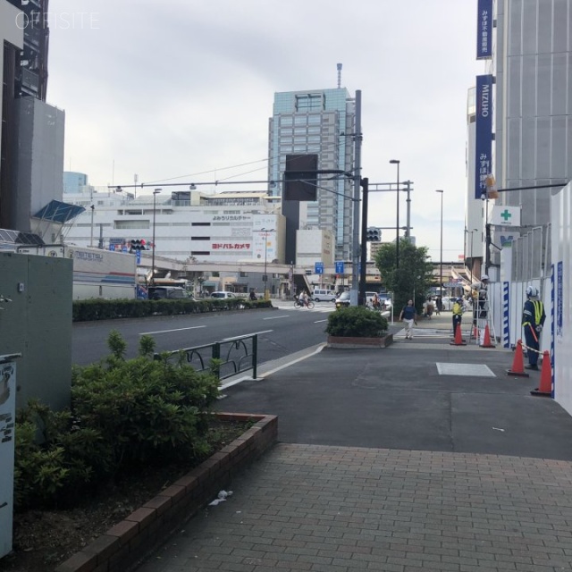 錦糸町ミハマビル ビル前面道路