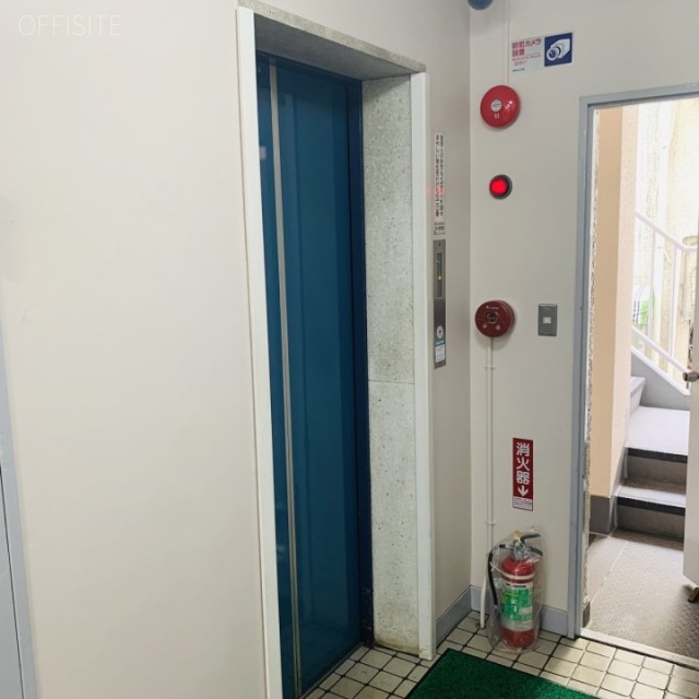 結城ビル エレベーター