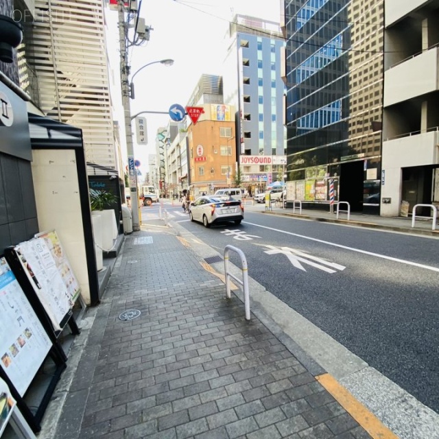 Daimon ex Ⅱ ビル前面道路