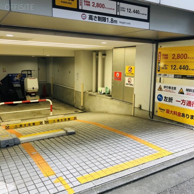 銀座DTビル 駐車場