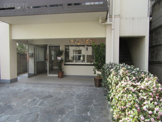 昌栄マンション エントランス