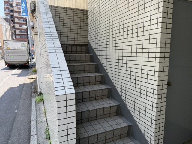浅草橋MSビル 階段