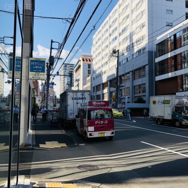 第42荒井ビル ビル前面道路