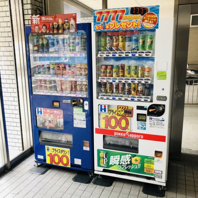 ジブラルタ生命市川ビル 自動販売機