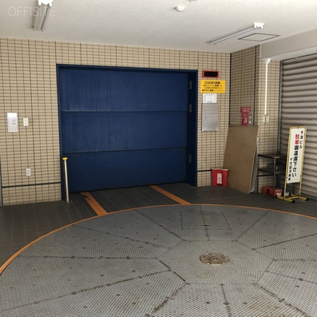 千洋ビル 駐車場