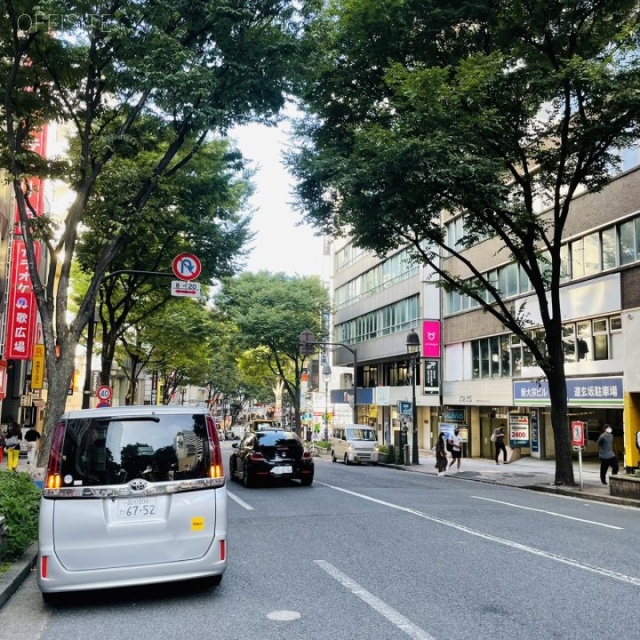 ビジネスヴィップ渋谷・道玄坂坂本ビル ビル前面道路