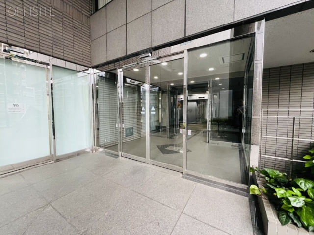 YSビル　エントランス