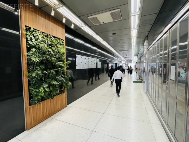 新虎ノ門実業会館(新館) エントランス