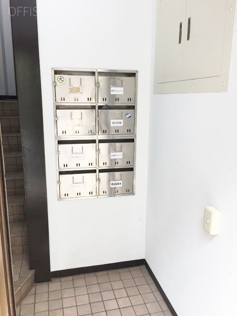 渡辺ビル 郵便受け
