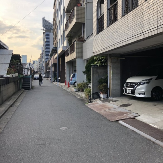 エース柳橋ビル ビル前面道路