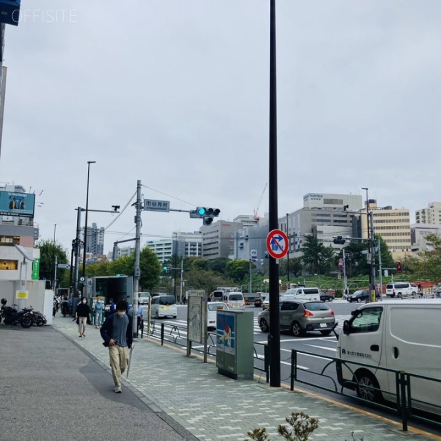 TKP市ヶ谷ビル(TKP市ヶ谷カンファレンスセンター) ビル前面道路