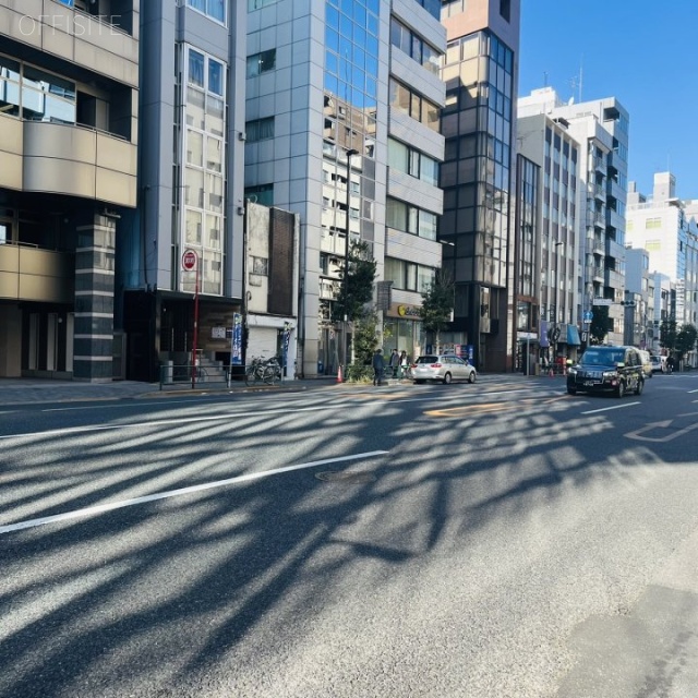 秋葉原槇町ビル 前面道路