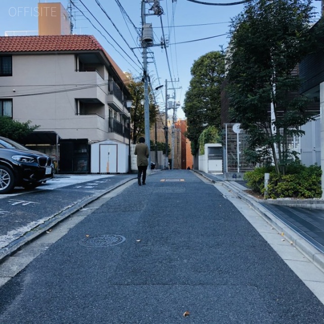 赤坂セントラルビル ビル前面道路