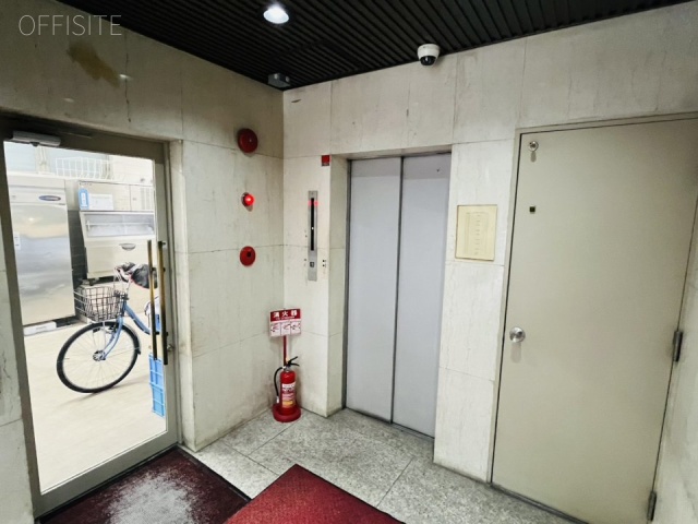 森初ビル　エントランス