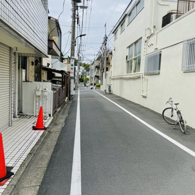 宮田ビル ビル全面道路