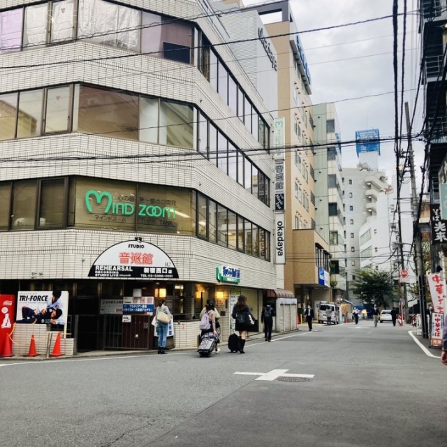 ペアレンツビル 前面道路