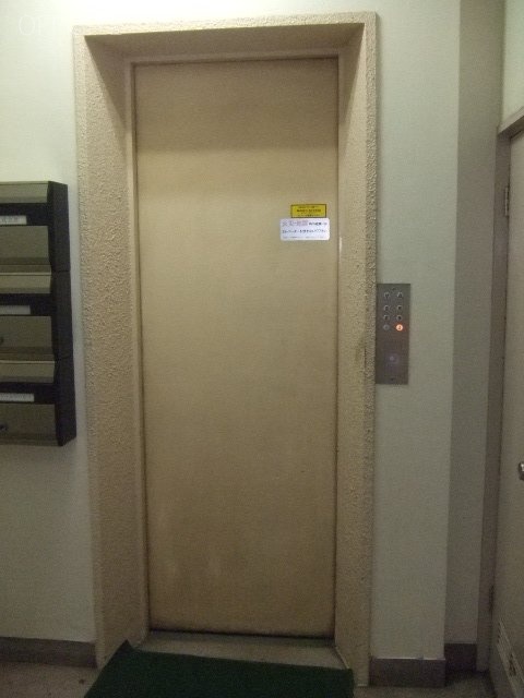 魚鉄ビル 画像