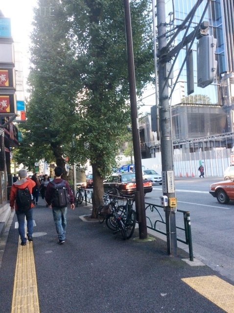 NODERAビル ビル周辺道路