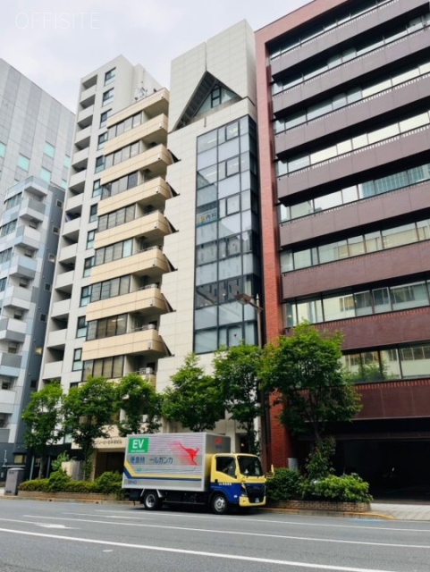 日本橋秋山ビル　外観