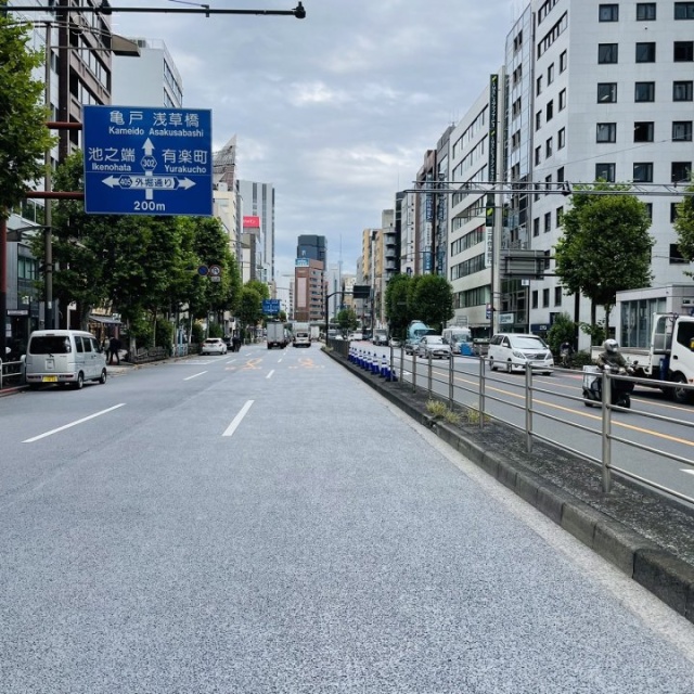 NCO神田小川町　靖国通り