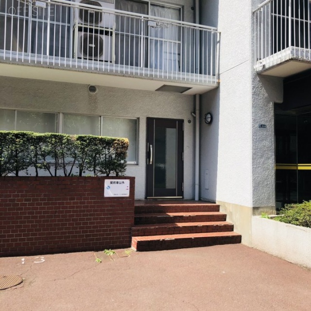西新宿ハウス 外観