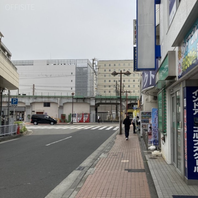 YCCビル ビル前面道路