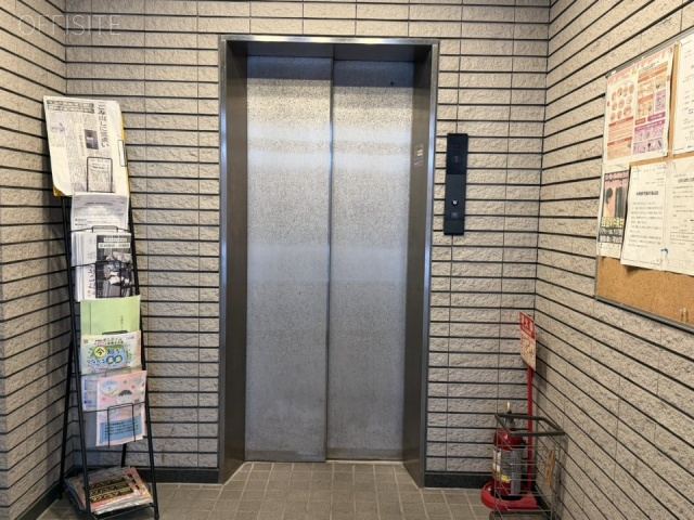 リーラ仲御徒町ビル　エレベーター